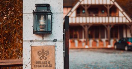 France - L'Auberge des Templiers : Un Joyau Historique au Cœur de la Gastronomie et de l'Hôtellerie de Luxe