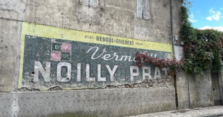 Europe -  À la recherche des trésors oubliés : Noilly Prat restaure l'histoire publicitaire française 